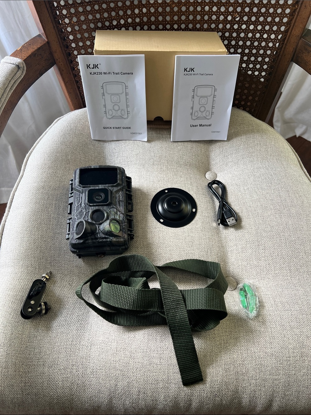 KJK Trail Camera with Accessories - Camouflage Green & Black
